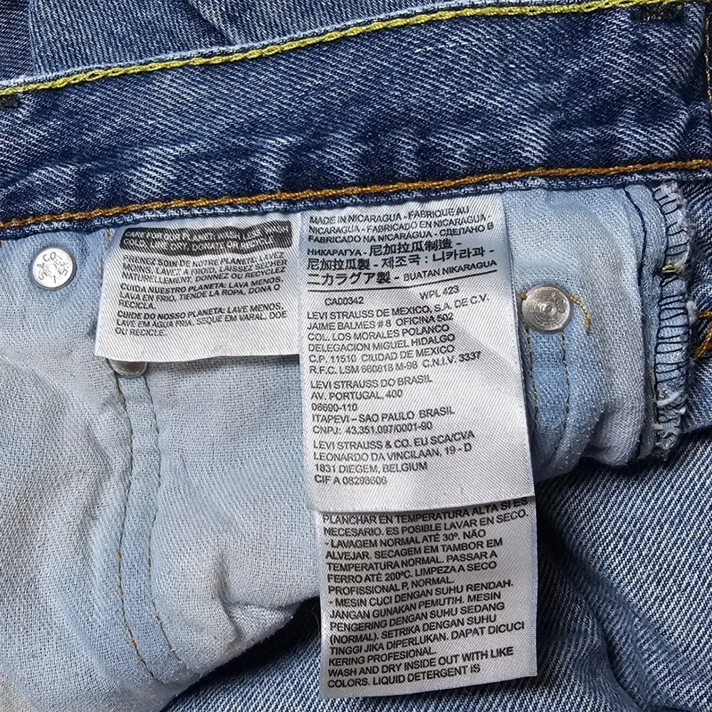 Levis levi 517